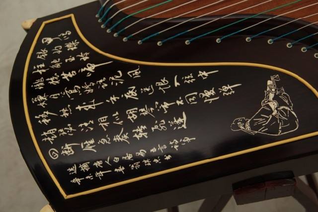 古箏購(gòu)買(mǎi)注意事項(xiàng) 什么品牌的古箏值得買(mǎi)