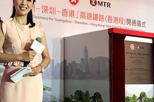 知名主持人、演員、培訓(xùn)師陳芷菁向全國人民及全球華人拜年
