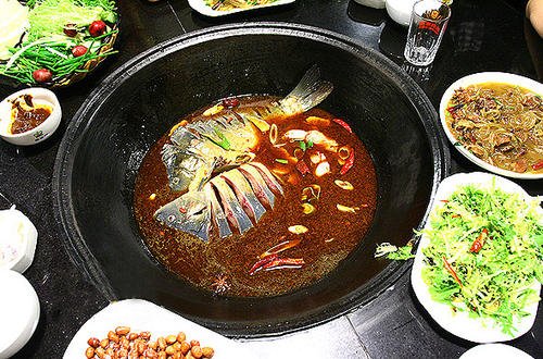 國(guó)產(chǎn)鑄鐵鍋哪個(gè)質(zhì)量好 三廈鐵鍋品質(zhì)高，性能穩(wěn)定