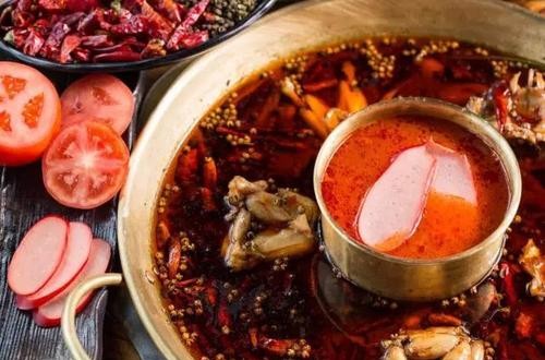 哥老官火鍋最新事件：聯(lián)手樂樂茶推奶茶火鍋