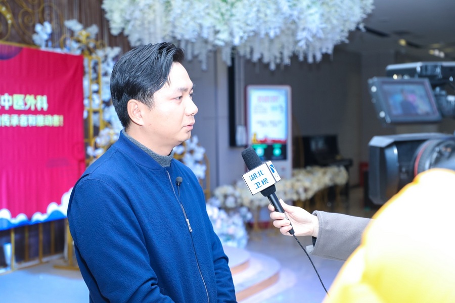 C:\Users\林莎\Desktop\11.28學(xué)術(shù)會(huì)\6L0A3019.jpg