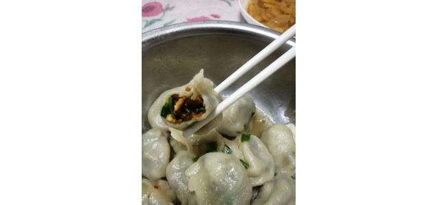 打造自己的品牌效應(yīng)，做自己的代言人。